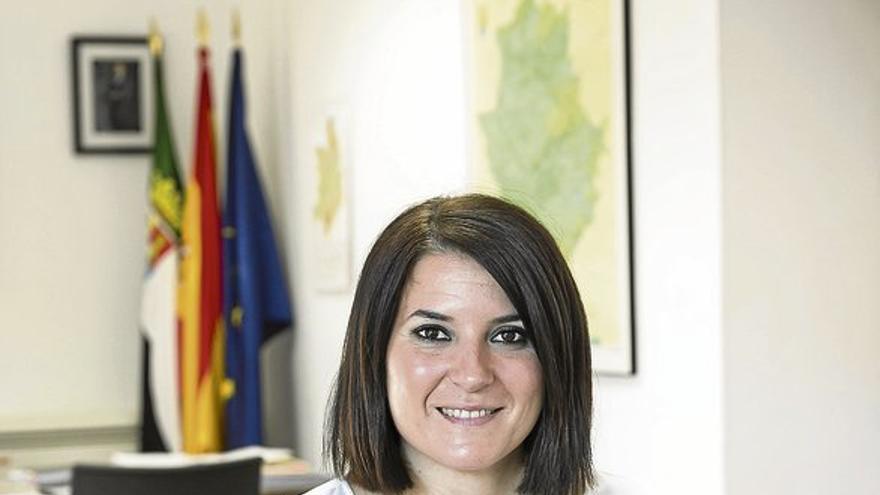 Rosa  Balas, directora de la Comisión Ejecutiva de la Fundación Academia Europea de Yuste: &quot;Los Erasmus defendemos una Europa multicultural y sin fronteras&quot;