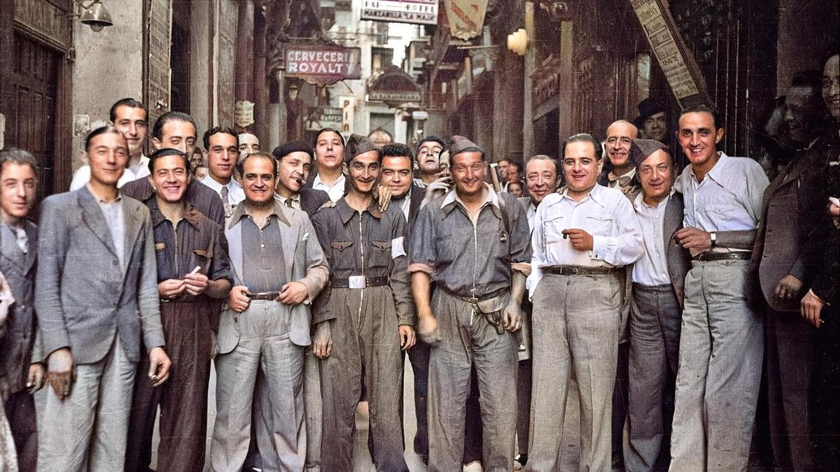 Paramilitares de Acción Ciudadana en la entrada del Tubo. Foto Manuel Coyne, 1936.