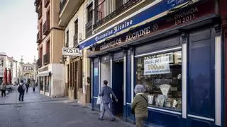 Aquí había una tienda centenaria: así pierden su identidad los locales protegidos de Zaragoza
