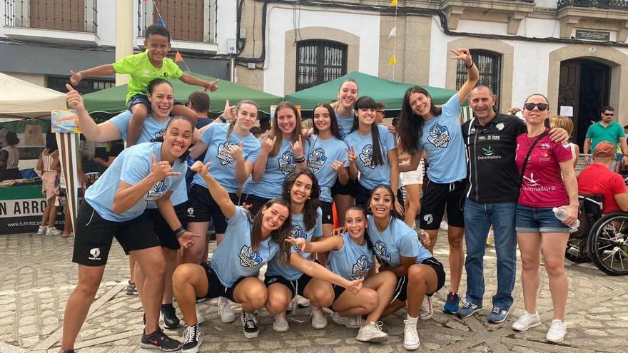 Flavia Lima, satisfecha con el compromiso &quot;total&quot; de sus jugadoras