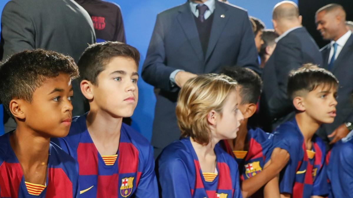 Cubarsí creció en la cantera con Marc Bernal y Lamine