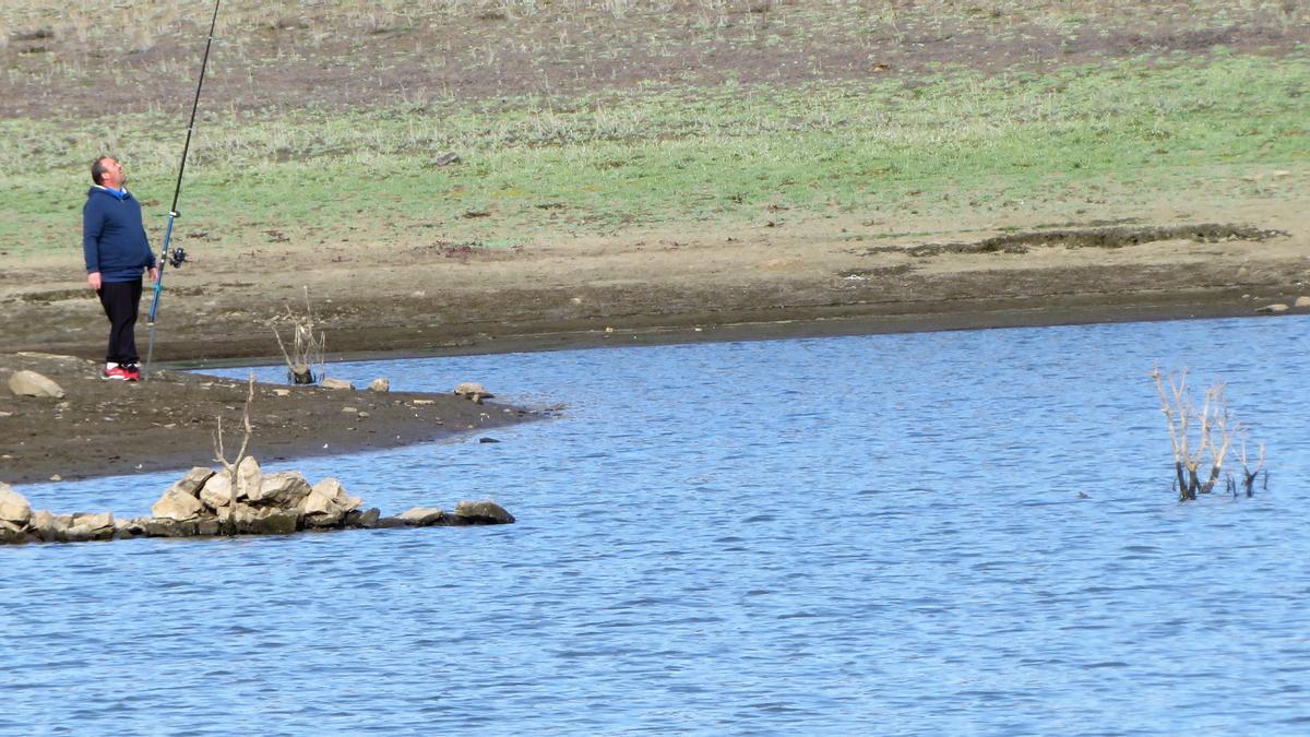 Imagen del embalse de Tentudía