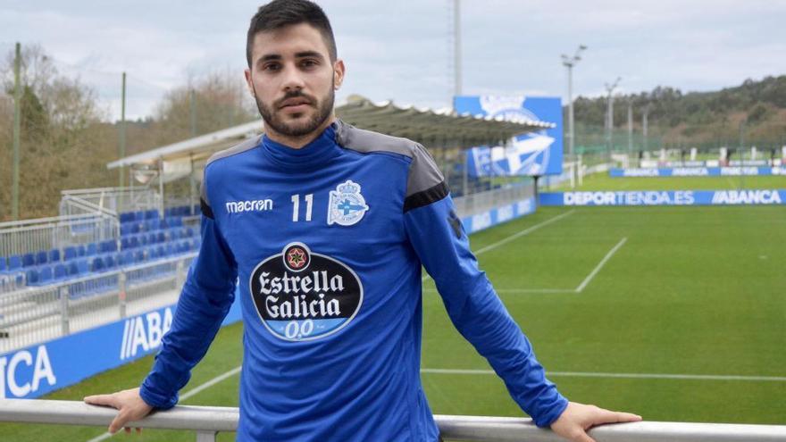 Carles Gil: &quot;Va a ser raro encontrarme con mi hermano en el campo&quot;