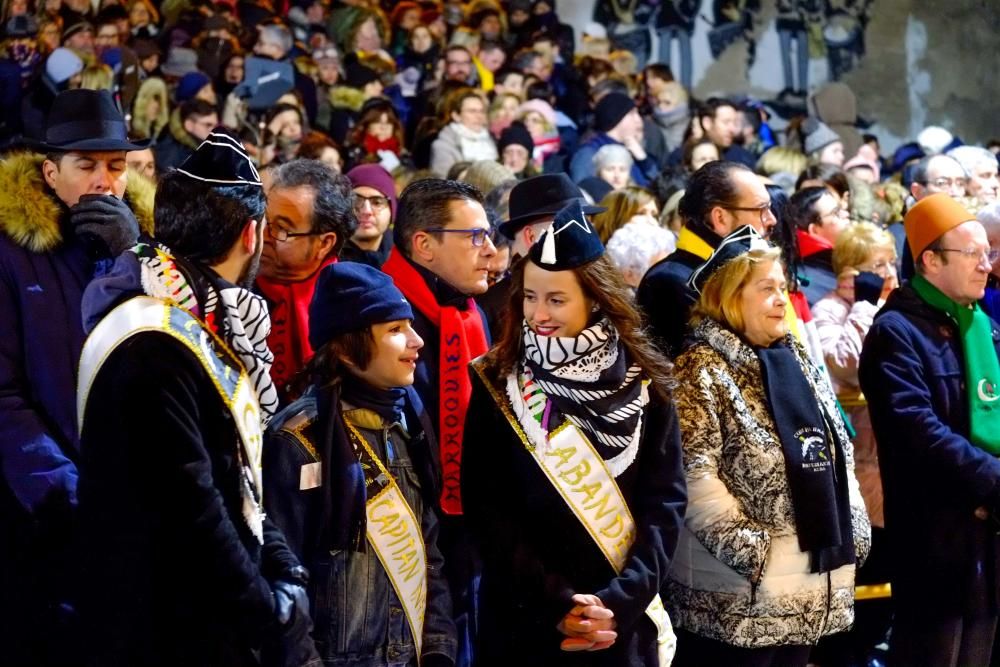 Elda arropa a San Antón pese al frío