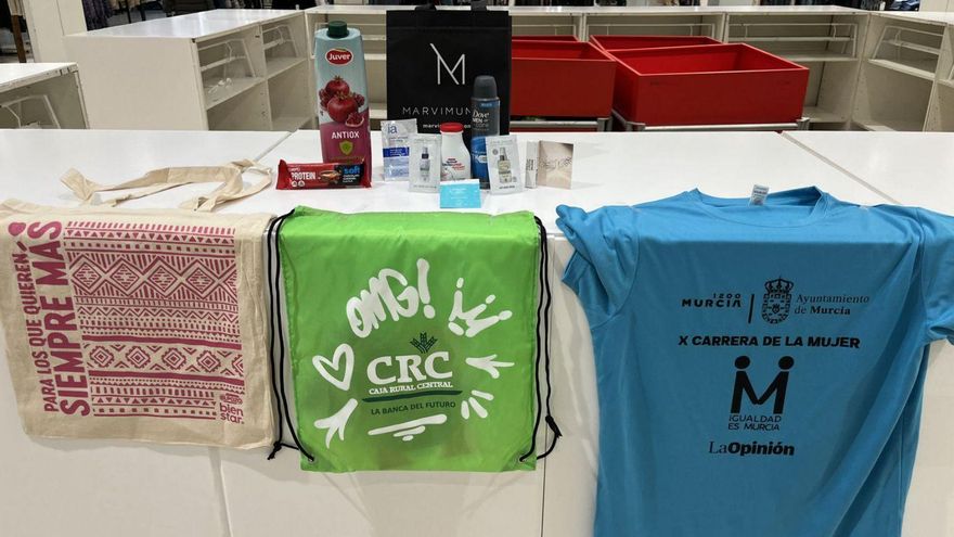 El Corte Inglés de Murcia acoge desde esta tarde la entrega de dorsales y la bolsa de la Carrera de la Mujer