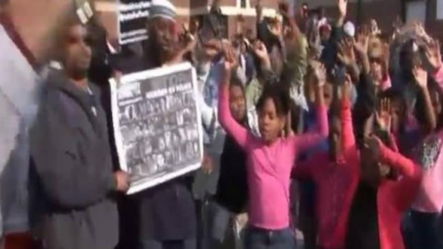 Protesta en Baltimore por el presunto comportamiento policial