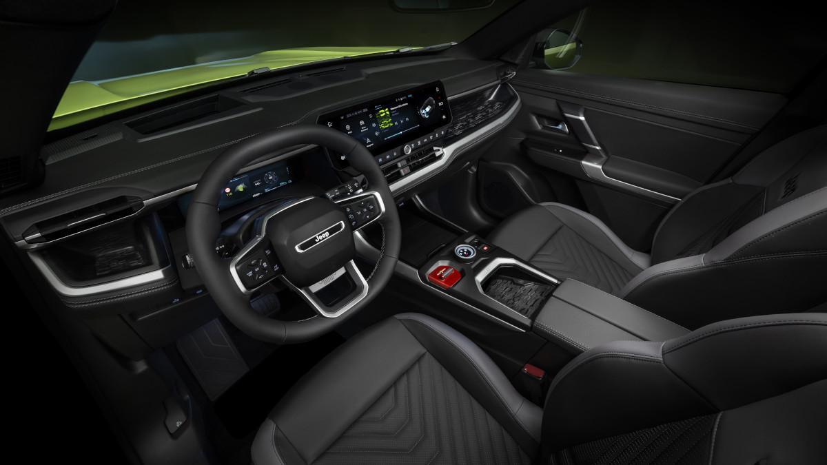 Interior del Jeep Compass First Edition 2025