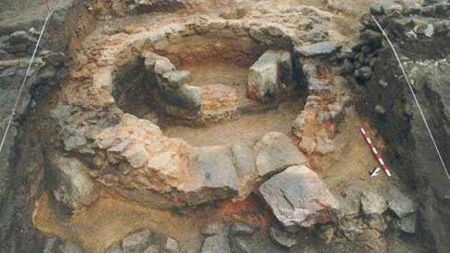 Imagen del horno romano alfarero desenterrado en Pescadoira.