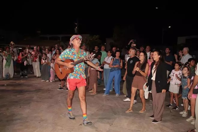 Concierto de Arístides Moreno en las fiestas del Carmen en Playa Blanca, en Lanzarote