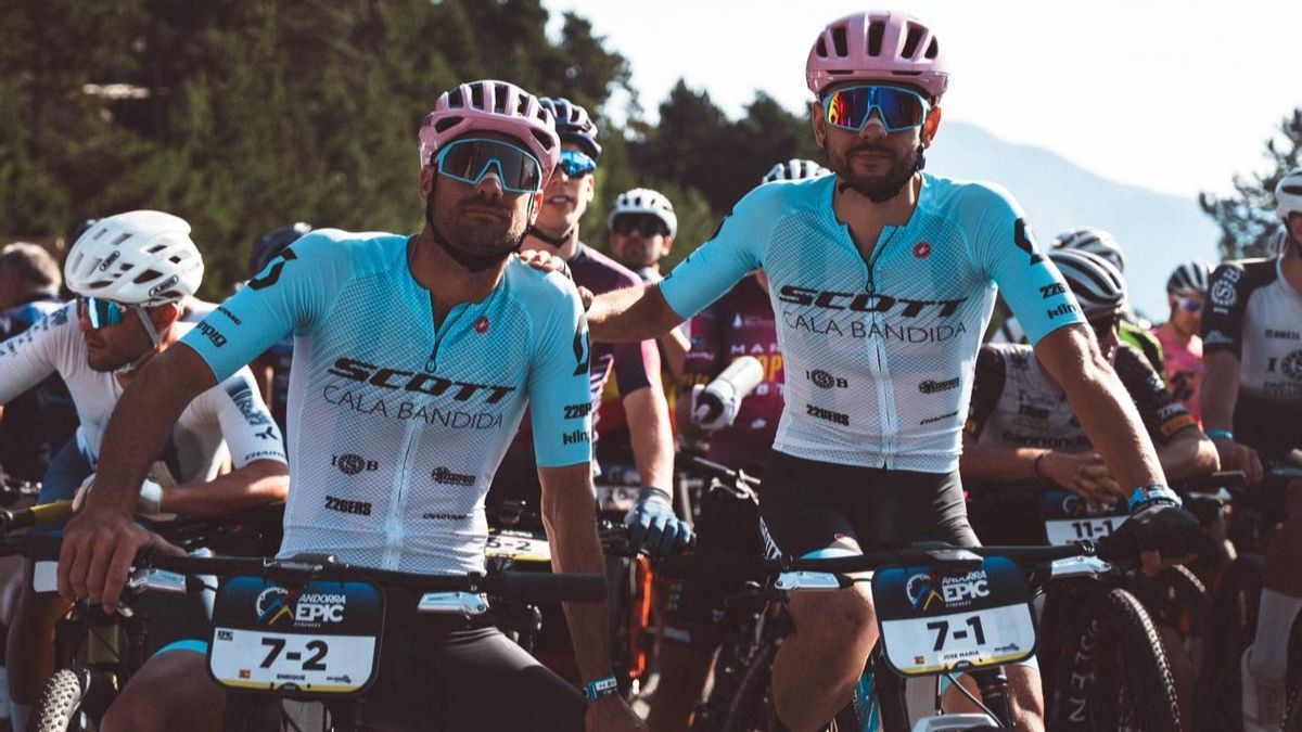 Morcillo y Sánchez en la salida de la segunda etapa