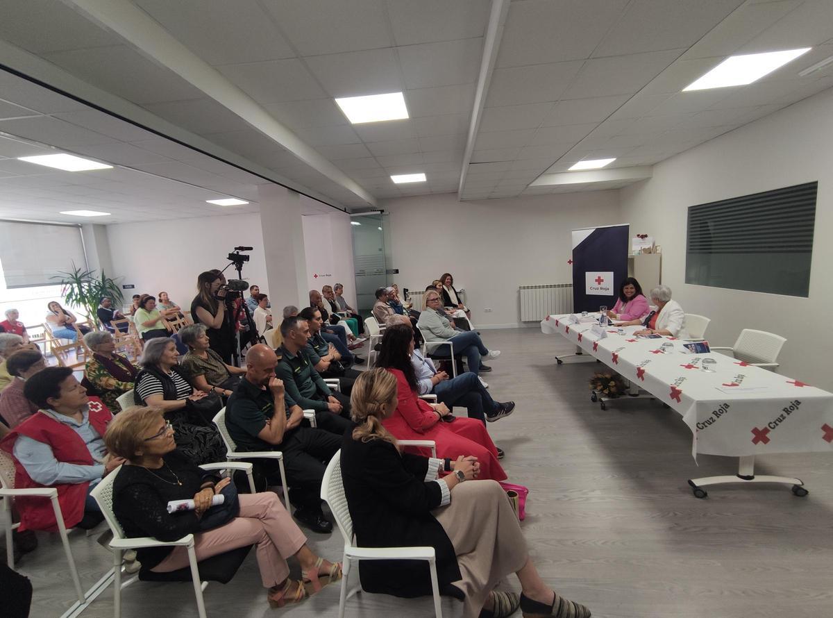 Acto inaugural de la Semana de Mayores, en Cruz Roja Benavente.