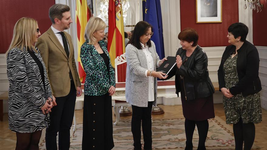 La AVL avisa a las Corts: el recorte presupuestario de Vox es ilegal