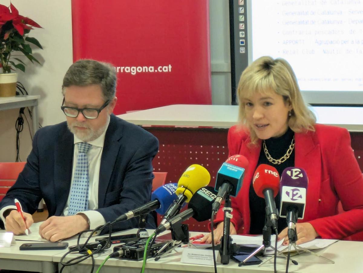 El presidente del Port de Tarragona, Santiago Castellà, y la concejal de Promoción Económica de Tarragona, Montse Adan.