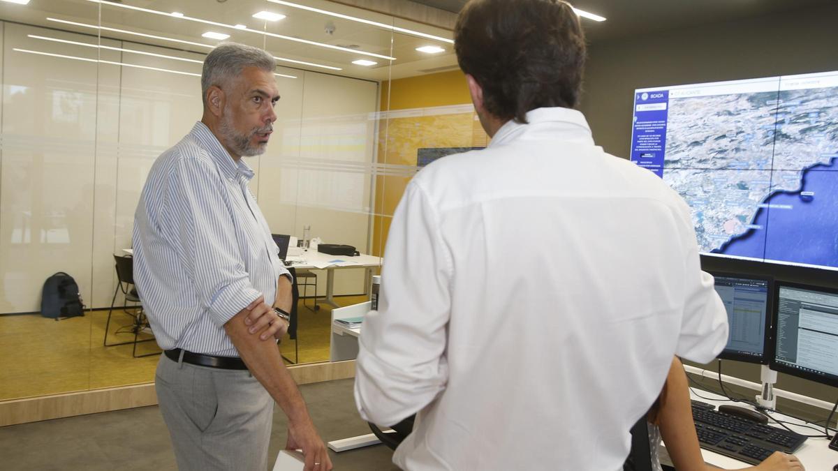 Visita de Enrique Dans a uno de los centros de la Red Dinapsis.