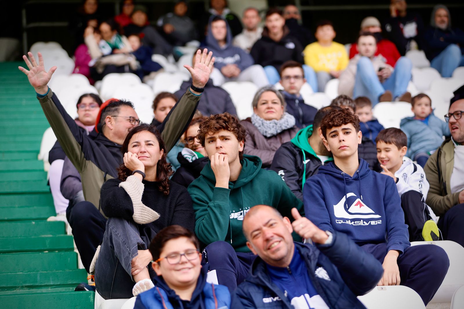 El Córdoba entrena ante su afición en El Arcángel