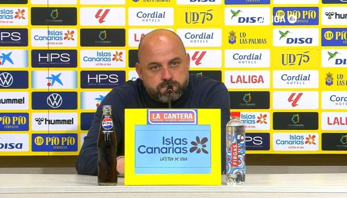 Manolo González, entrenador del Espanyol, en una rueda de prensa en Las Palmas