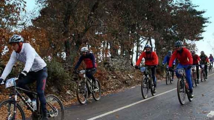 Promoción de la &quot;Ruta de los Castros&quot; con una marcha cicloturista