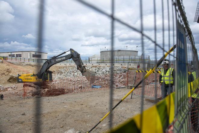 Comienza la demolición del Hotel de Pacientes para la construcción de accesos al Hospital de A Coruña