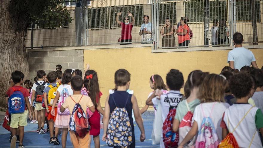 Un 96,2% de los niños de 3 años de Alicante logra plaza en el primer o segundo colegio solicitado con el distrito único