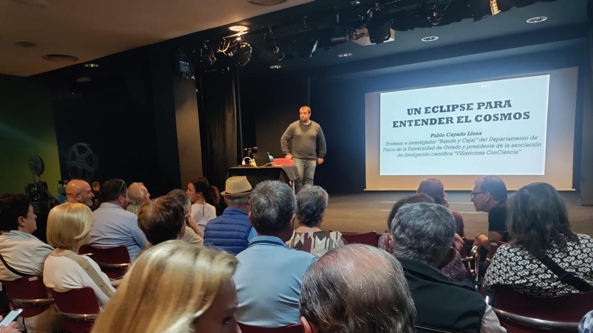 Pablo Cayado durante la charla