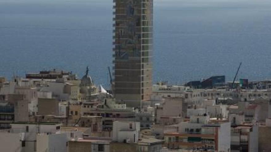 Alicante, con cerca de 4.000 viviendas, es el municipio con más oferta.