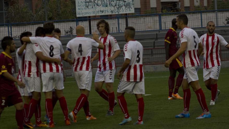 Huracán anotó seis de sus tantos en el partido de presentación