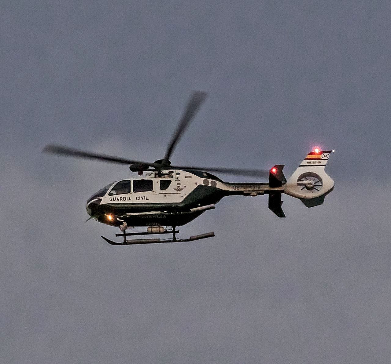 Helicóptero del insituto armado de la Guardia Civil.