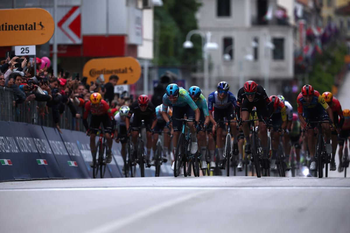 La etapa 2 del Giro de Italia 2026, en imágenes. La etapa 2 del Giro de Italia 2026, en imágenes.