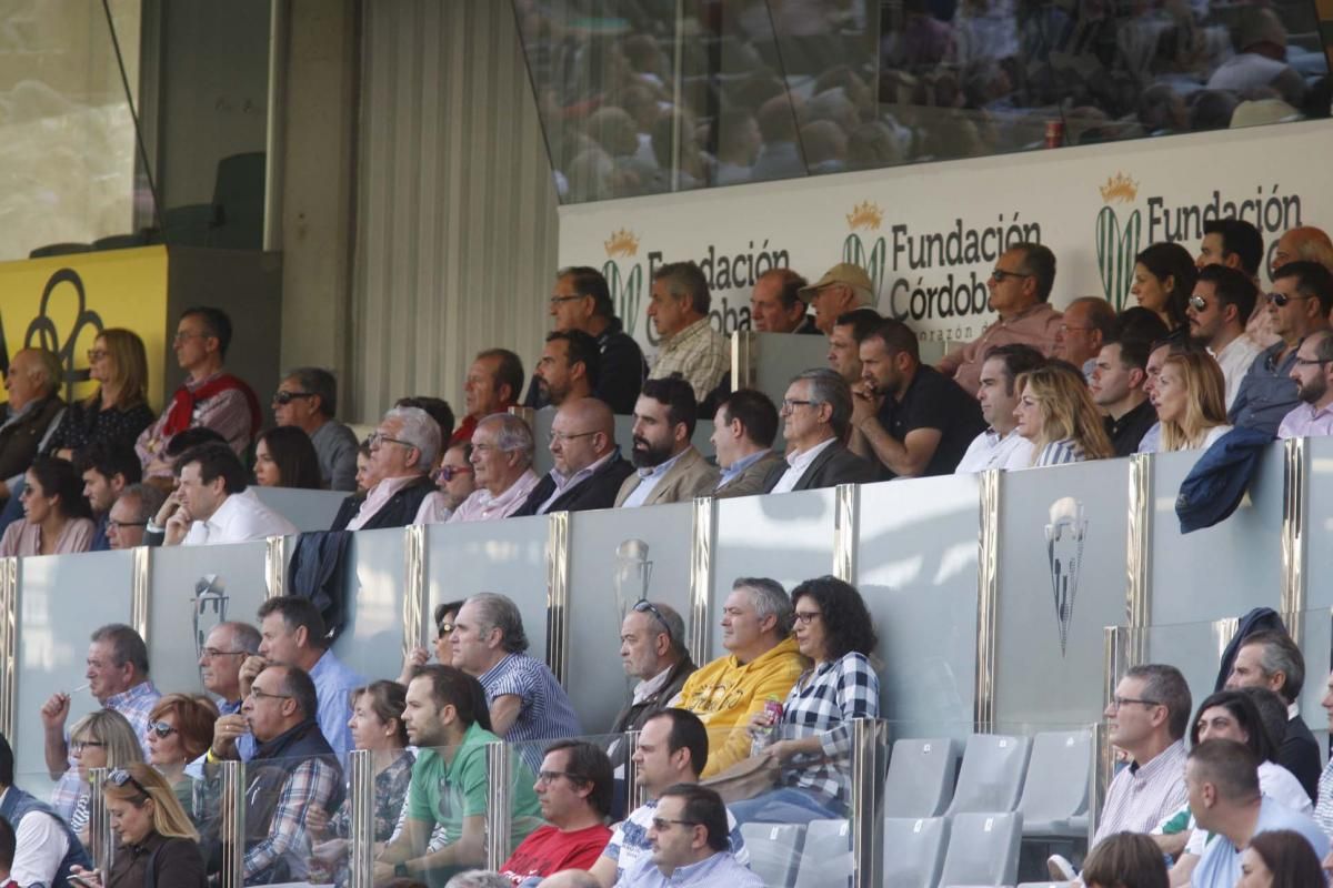 Los aficionados del Córdoba CF en el Arcángel