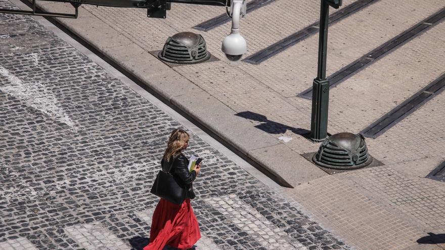 Las cámaras de control de tráfico de Alcoy registran diez infracciones en una semana