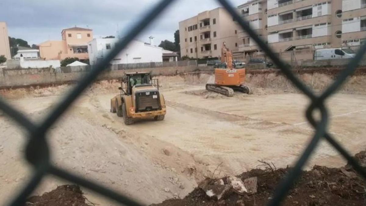 Una de las obras en Cala Rajada.