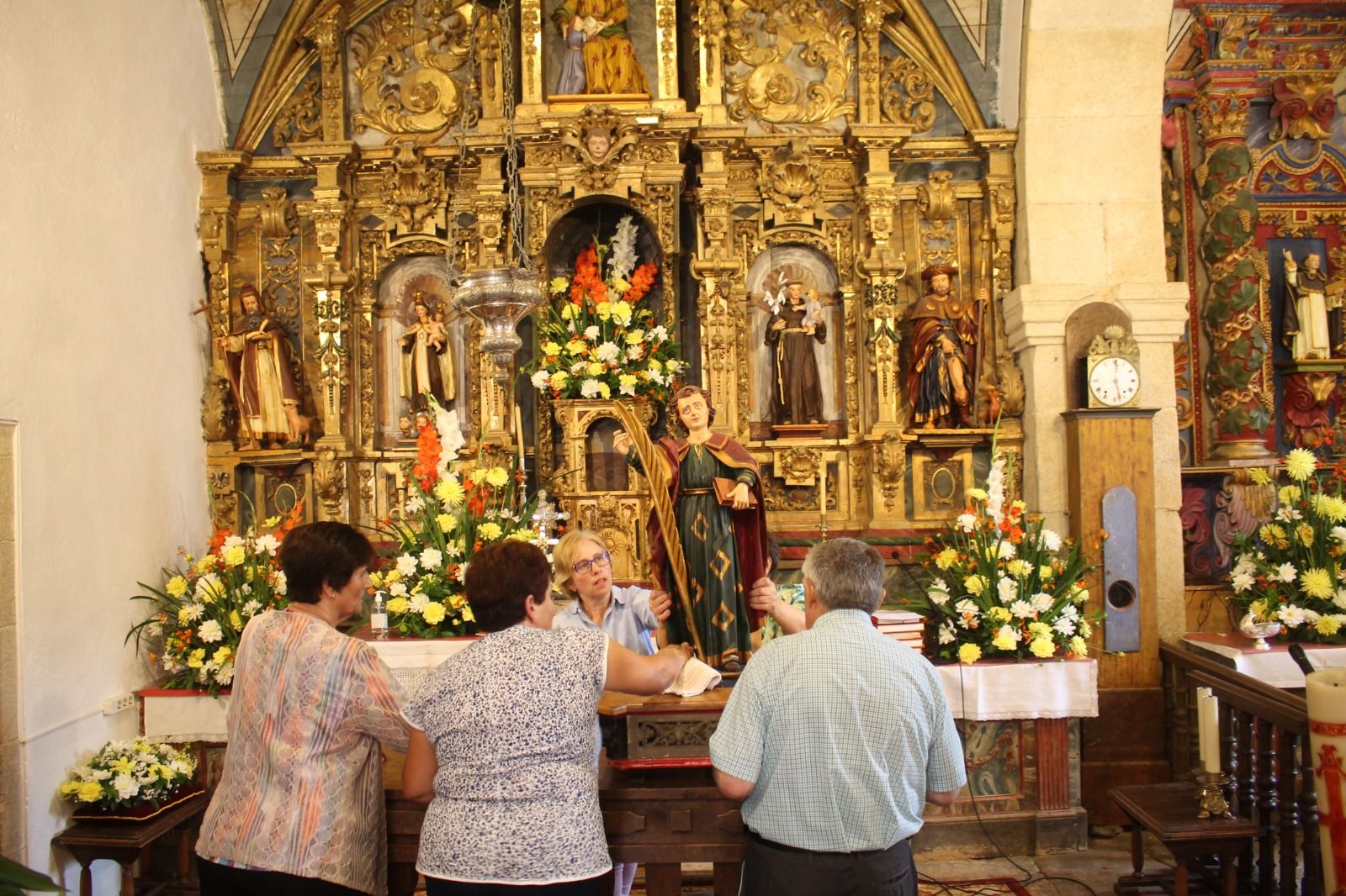 Loño honra a San Mamede e Santa Margarida e celebra a festa profana con viño e pementos