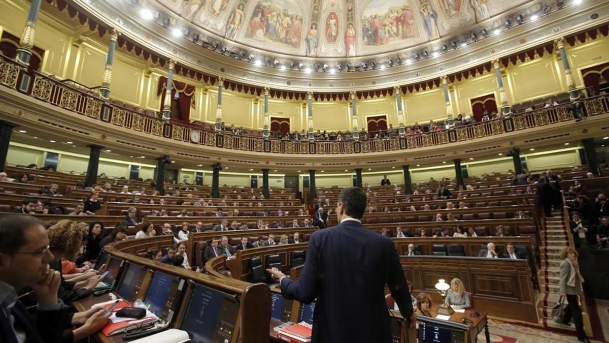 Pedro Sánchez durante el debate de su investidura fallida en el Congreso de los Diputados.