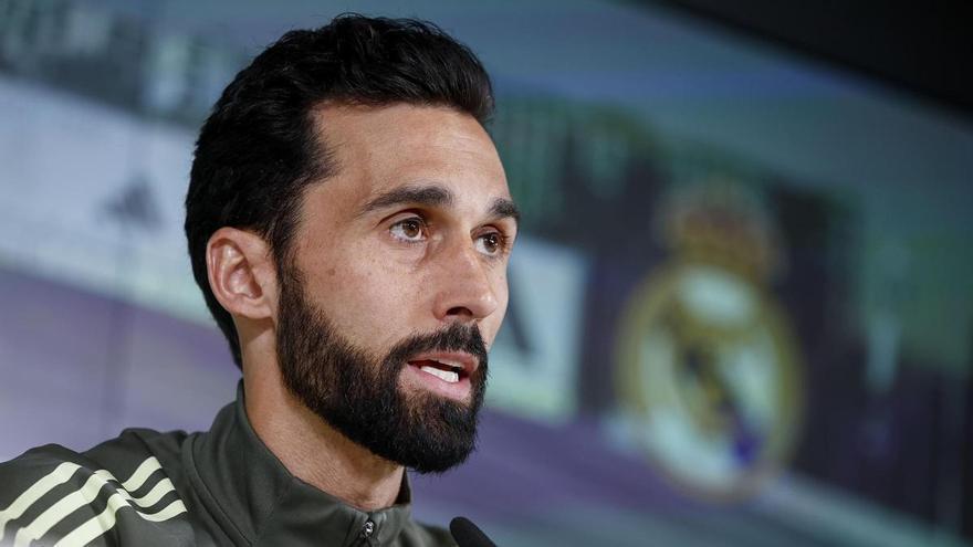 Arbeloa: “Carvajal no es solo una leyenda, es el canterano más importante de la historia del club”