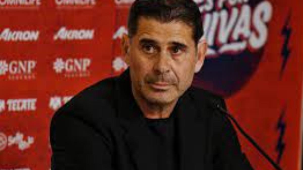 Fernando Hierro, director deportivo de Chivas