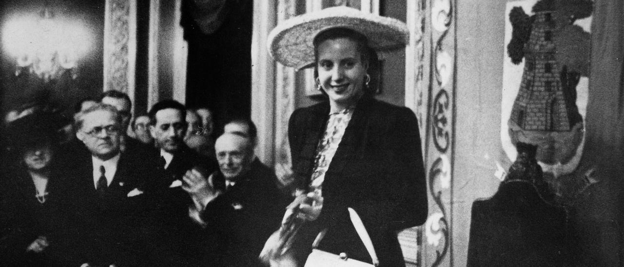 Eva Perón el día que tuvo lugar su recepción en el antiguo Concello de Vigo.