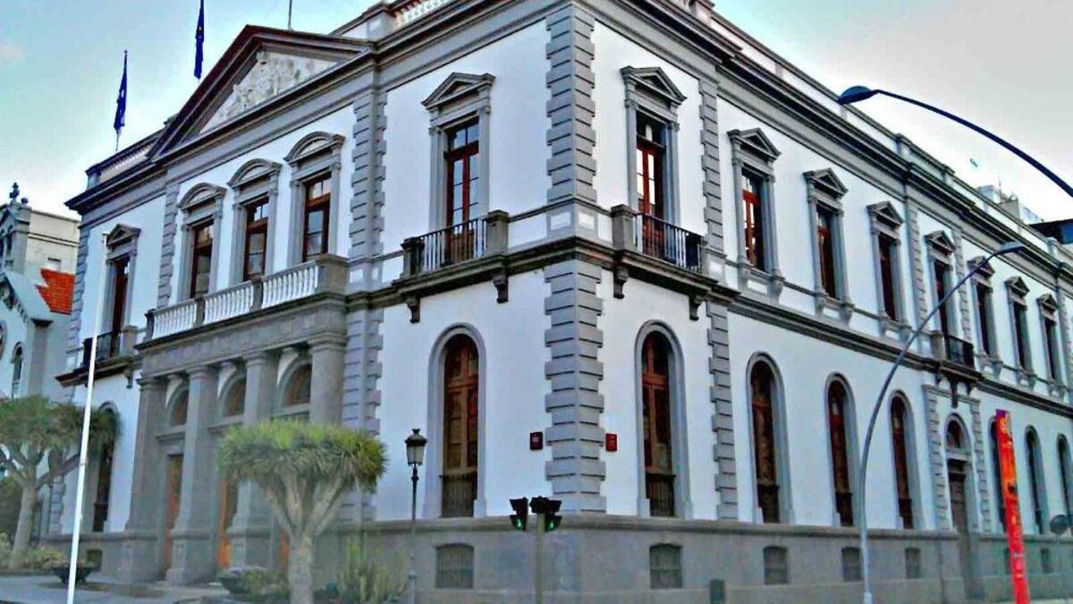 Vista de la sede principal del Ayuntamiento de Santa Cruz de Tenerife.