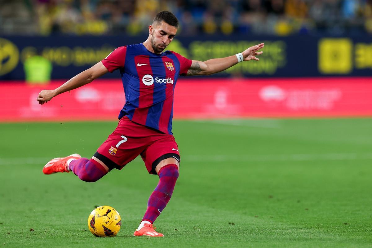 Cádiz CF - FC Barcelona, el partido de la jornada 31 de LaLiga EA Sports, en imágenes