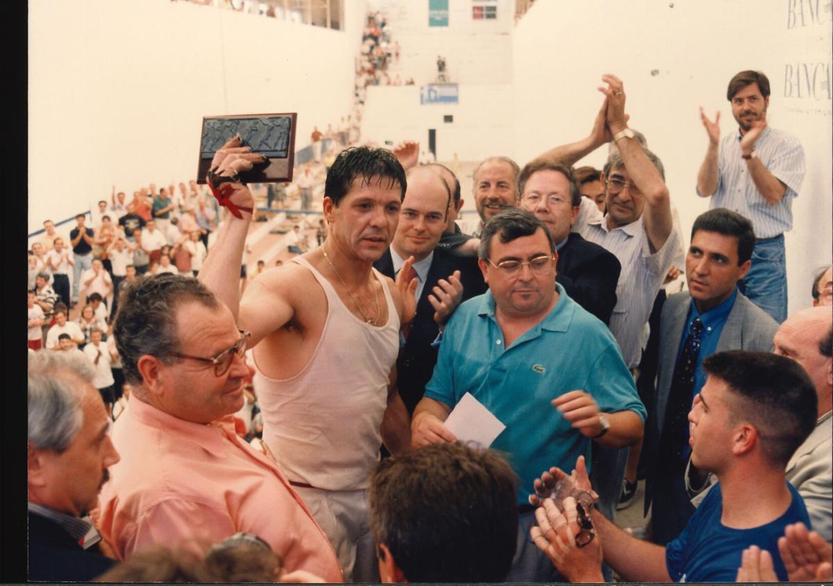 Guanyador de l'Individual d'escala i corda de 1995 a Sagunt davant Álvaro.