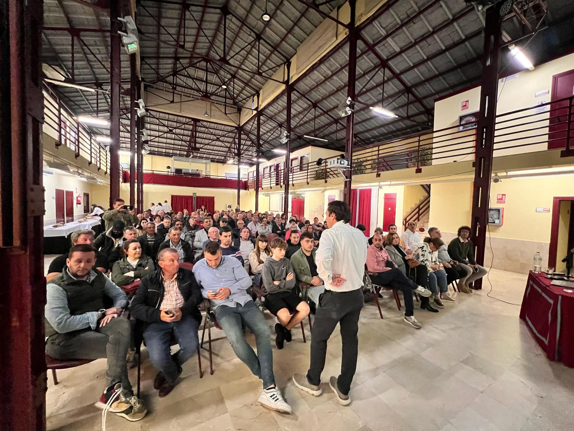 La Feria de San Isidro llena ya en su presentación oficial