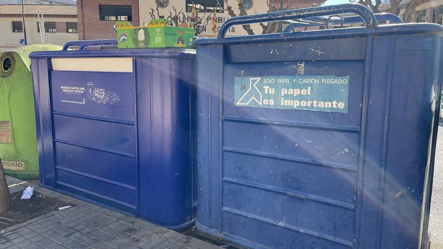 El Ayuntamiento de Monzón incrementa la capacidad de recogida de papel y cartón