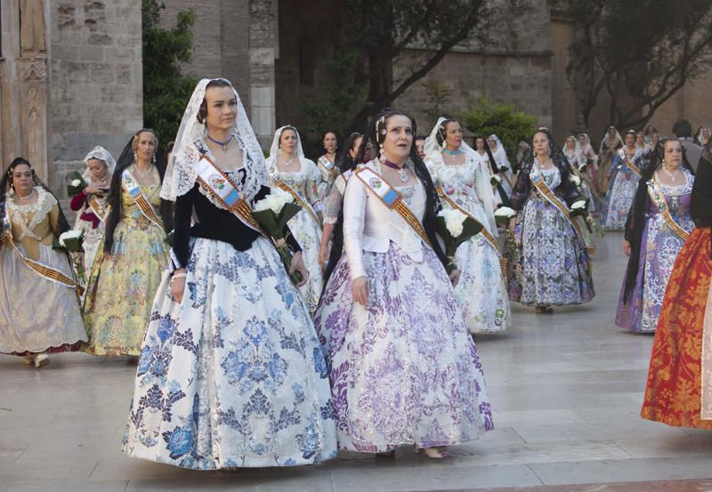 Comisiones falleras que han desfilado hasta las 18:00 horas.