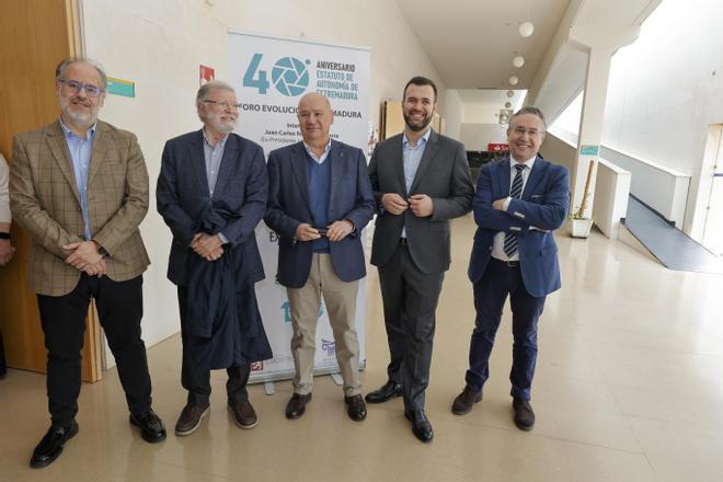 I Foro 'Evolución Extremadura', 40 años de Estatuto de Autonomía y medio siglo de Uex