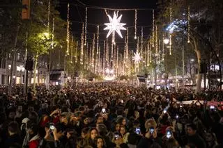 El paseo de Gràcia estrenará la Navidad con un árbol gigante inspirado en Gaudí