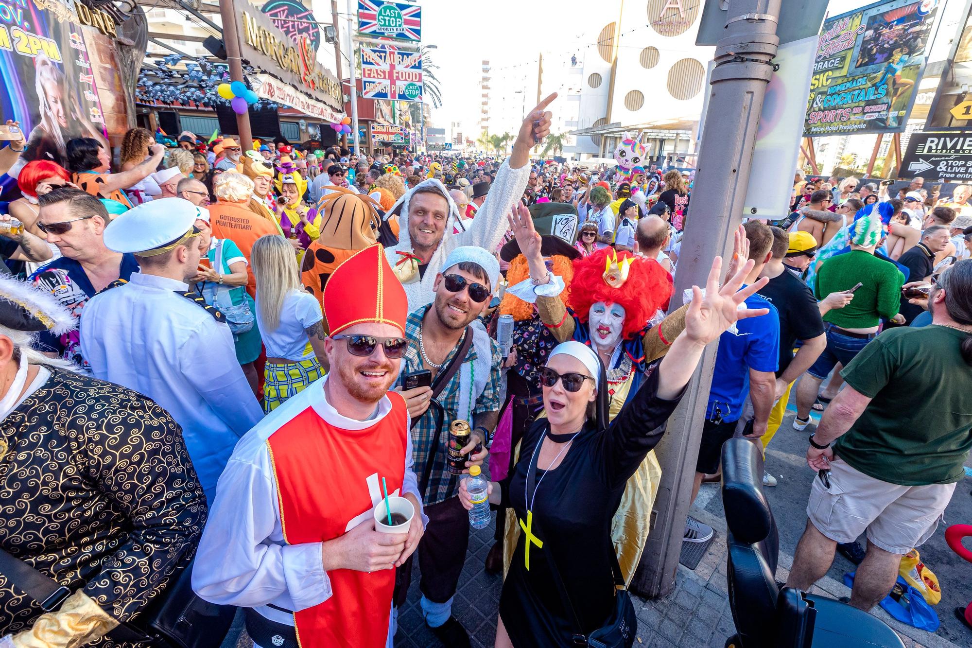 La "Fancy Dress" llena de disfraces Benidorm