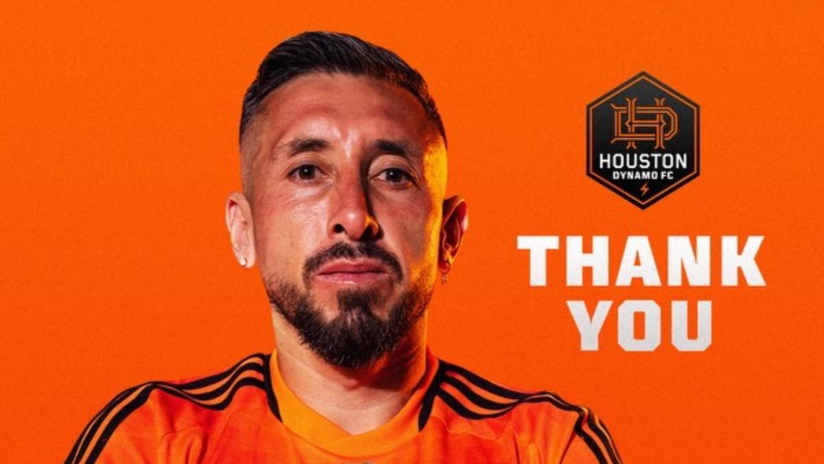 ¡Héctor Herrera expulsado por escupir al arbitro!