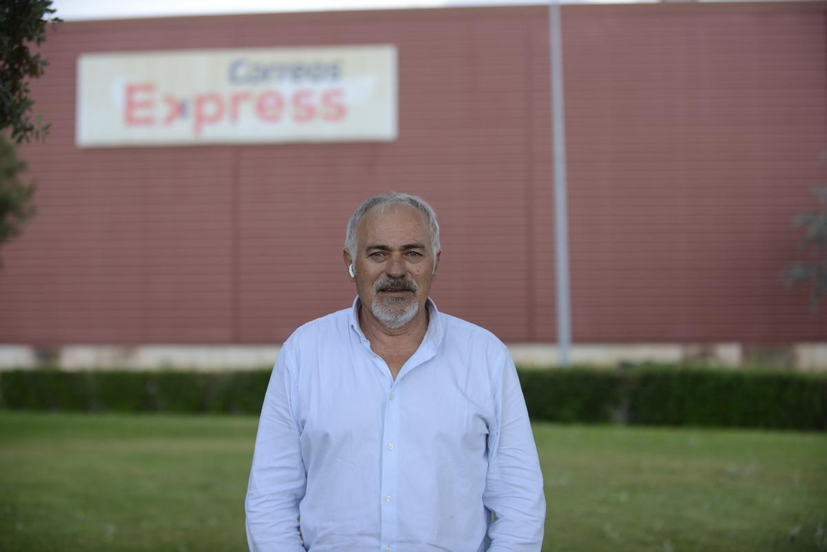 Eugenio Blanco en el Centro de Transportes y Logística de Benavente.