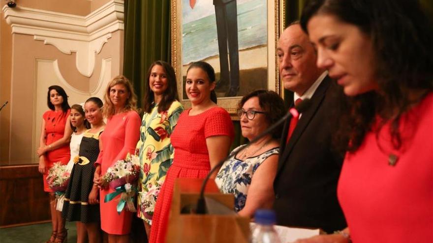 Castellón homenajea a Carla y Lucía, las nuevas reinas de la Magdalena 2018