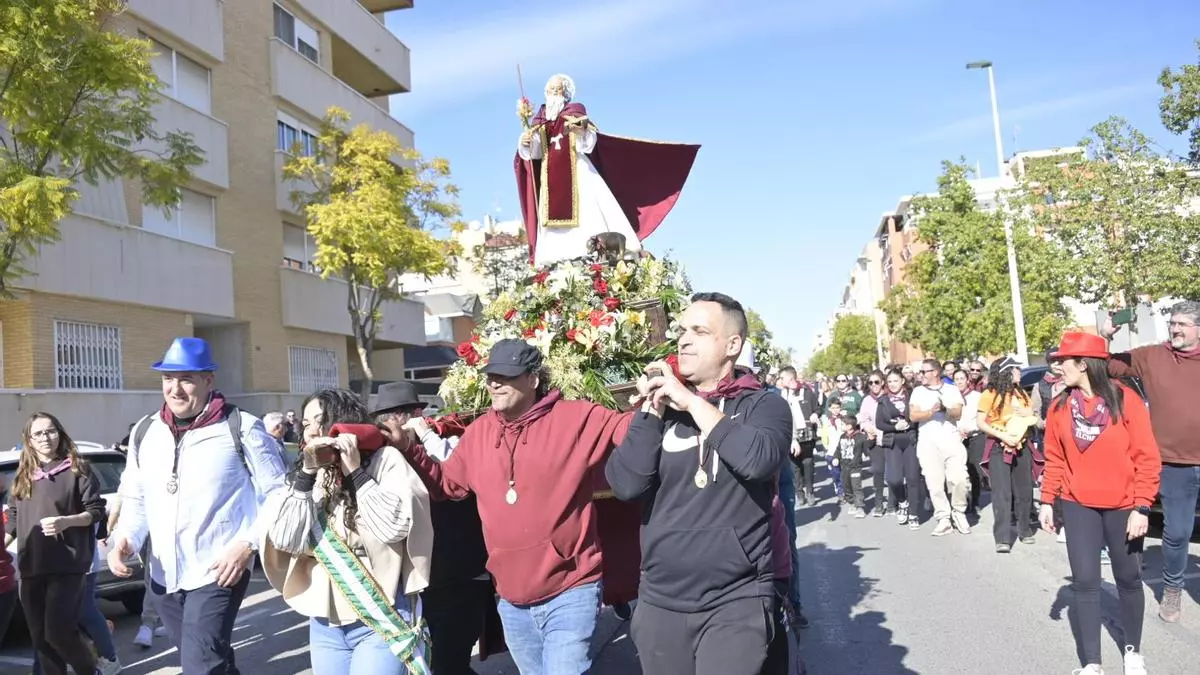 El patrón de los animales despierta la alegría en San Antón