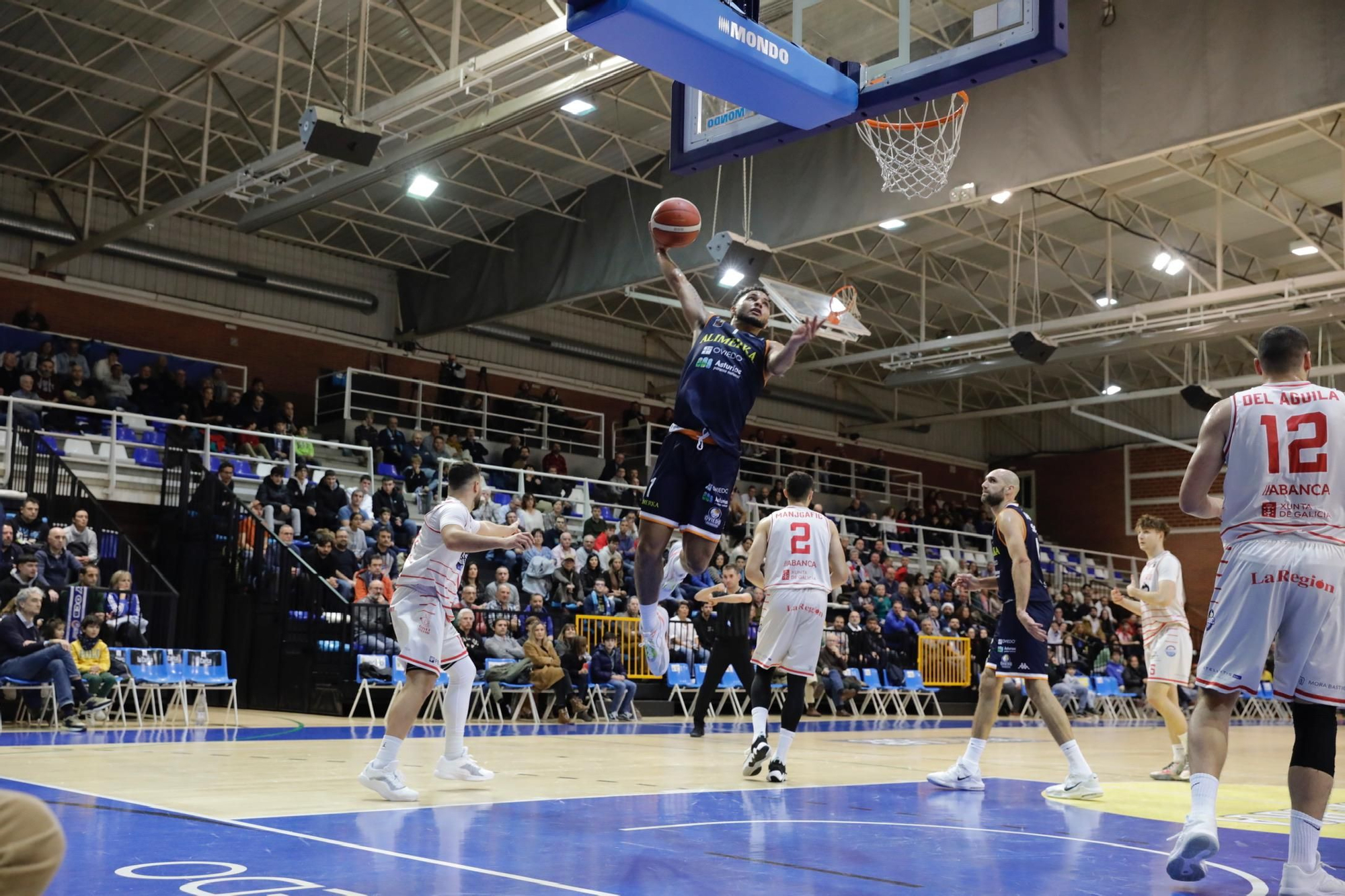 El Alimerka Oviedo Baloncesto se impone al Ourense (75-58) y sigue en racha